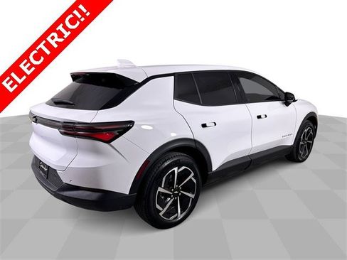 Used 2025 Chevrolet Equinox EV LT image 8