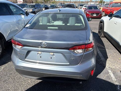 Used 2024 Toyota Corolla LE image 5