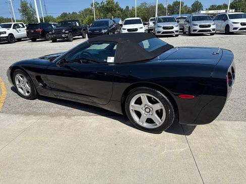Used 1999 Chevrolet Corvette Convertible w/ Memory Pkg RWD image 9