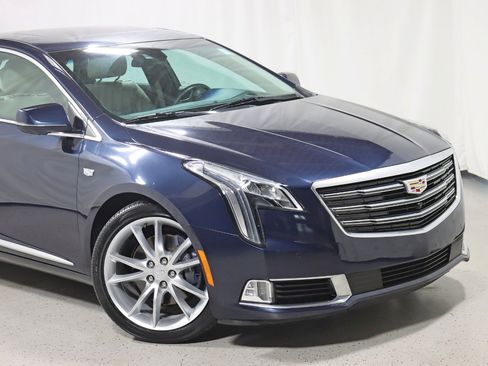 Used 2018 Cadillac XTS Premium Luxury w/ Driver Assist Package image 2