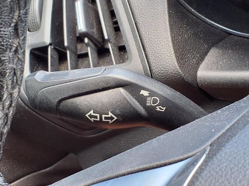 Used 2015 Ford Escape SE w/ Equipment Group 201A AWD/4WD image 17