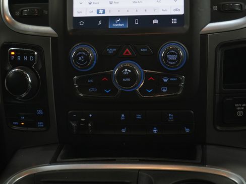 Used 2022 RAM 1500 Classic Warlock w/ Trailer & Traction Group AWD/4WD image 15