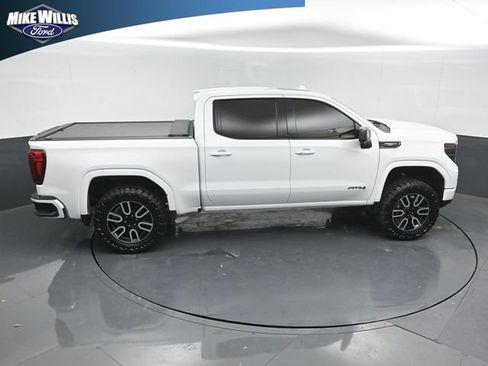 Used 2022 GMC Sierra 1500 AT4 w/ AT4 Premium Package AWD/4WD image 16