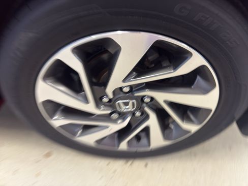 Used 2017 Honda Civic EX image 32