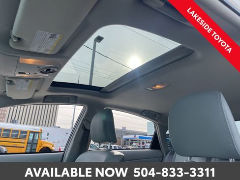 Used 2012 Toyota Prius Four image 29