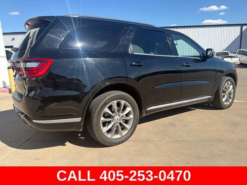 Used 2022 Dodge Durango SXT w/ Anodized Platinum Package AWD/4WD image 3