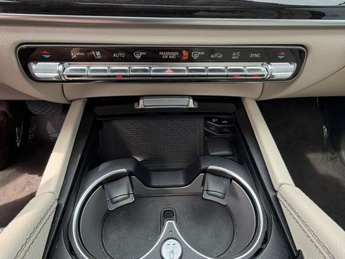 Used 2020 Mercedes-Benz GLS 450 4MATIC image 29