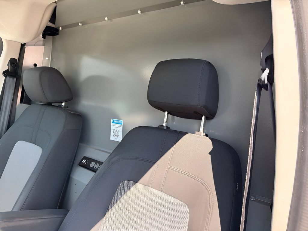 Used 2022 Ford Transit Connect XL FWD image 16