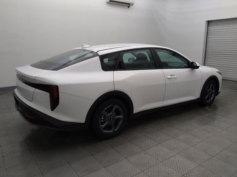 Used 2025 Kia K4 FWD image 10
