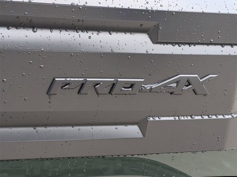 New 2026 Nissan Frontier PRO-4X w/ Pro-4x Convenience Package image 7