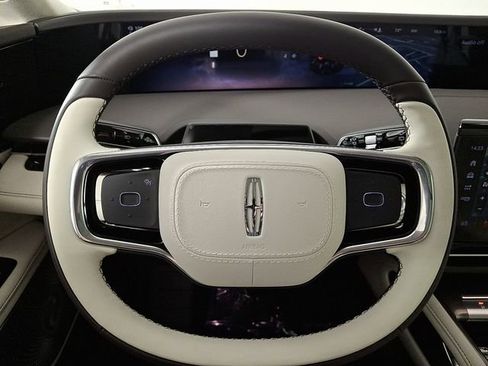 New 2026 Lincoln Nautilus Black Label image 18