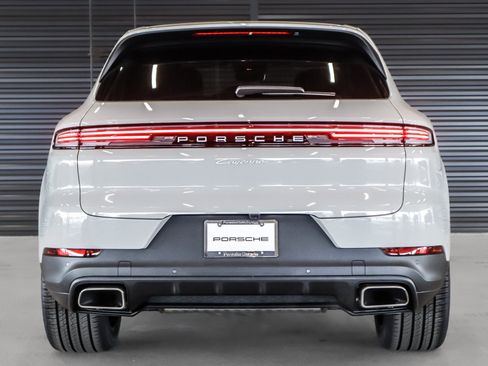 New 2026 Porsche Cayenne image 9