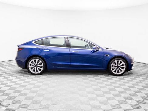 Used 2020 Tesla Model 3 Standard Range Plus image 8