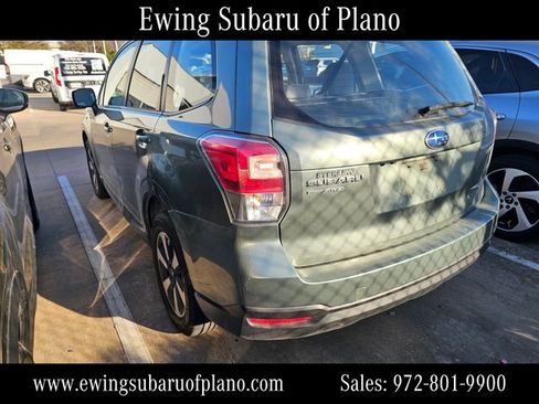 Used 2017 Subaru Forester 2.5i w/ Alloy Wheel Package image 4