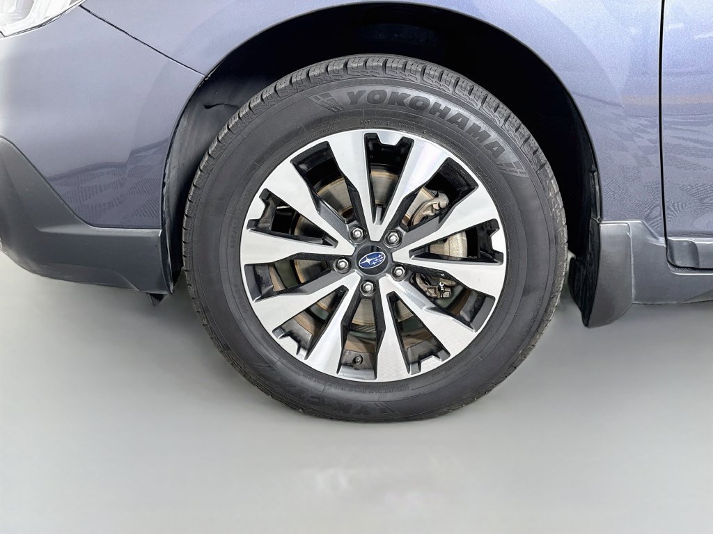 Used 2016 Subaru Outback 3.6R Limited AWD/4WD image 33
