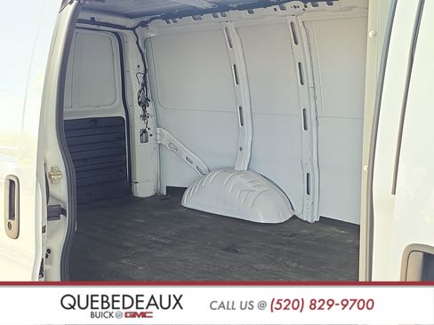 Used 2021 Chevrolet Express 2500 w/ Driver Convenience Package RWD image 26