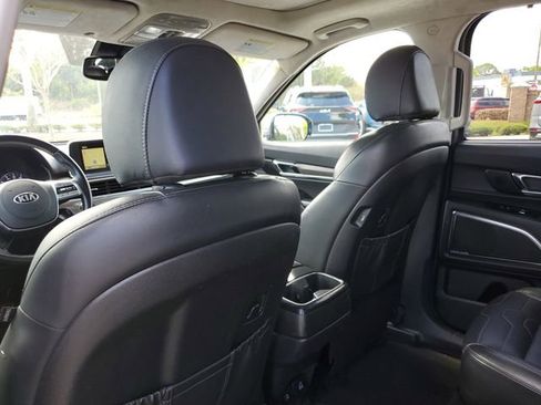 Used 2021 Kia Telluride SX w/ SX Prestige Package image 12