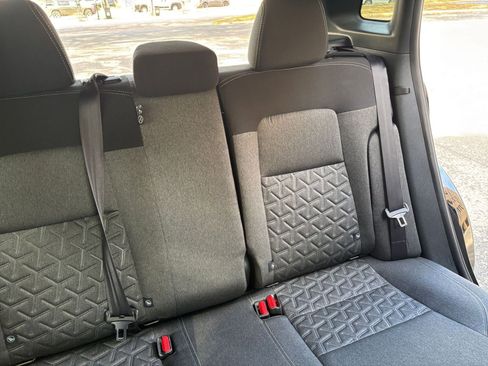 Used 2025 Nissan Kicks SV image 31