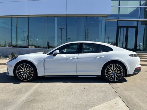 New 2026 Porsche Panamera 4 image 2