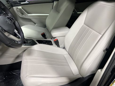 Used 2024 Volkswagen Tiguan SE R-Line image 23