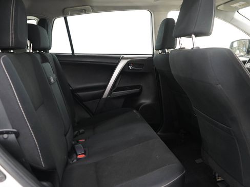 Used 2016 Toyota RAV4 XLE AWD/4WD image 12