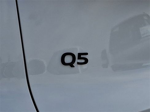 New 2025 Audi Q5 Premium Plus image 21