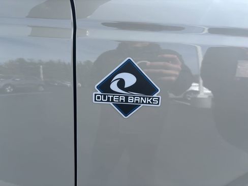 New 2025 Ford Bronco Outer Banks image 6