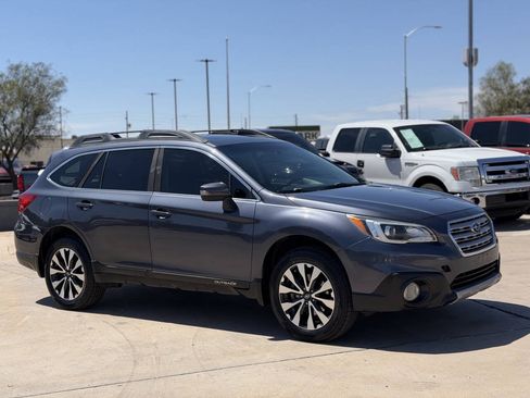 Used 2017 Subaru Outback 2.5i Limited w/ Popular Package #5 AWD/4WD image 4