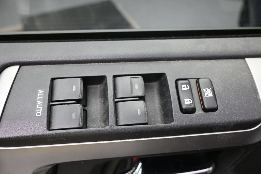 Used 2018 Toyota 4Runner SR5 Premium AWD/4WD image 15