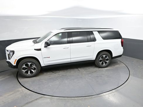 New 2026 GMC Yukon XL AT4 Ultimate w/ LPO, Floor Liner Package AWD/4WD image 27