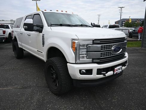 Used 2017 Ford F350 Platinum AWD/4WD image 3