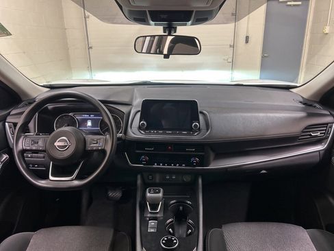 Used 2024 Nissan Rogue SV image 18