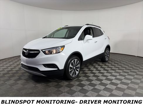 Used 2022 Buick Encore Preferred w/ Safety Package image 3