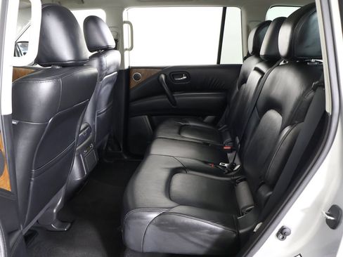 Used 2023 Nissan Armada SL image 39