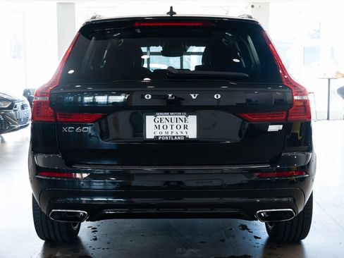Used 2021 Volvo XC60 T8 R-Design w/ Advanced Package image 5