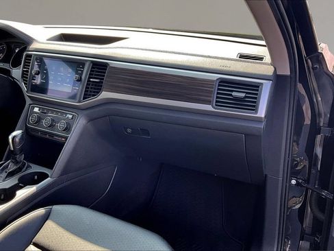 Used 2021 Volkswagen Atlas SE w/ Towing Package AWD/4WD image 24