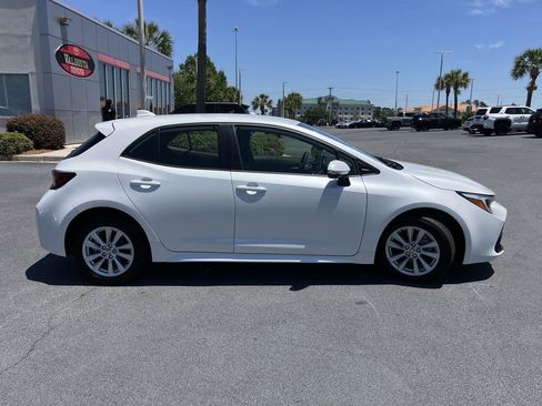 Used 2025 Toyota Corolla SE FWD image 6