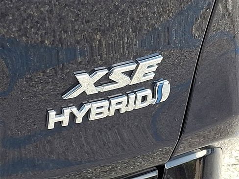 Used 2019 Toyota RAV4 XSE w/ Carpet Mat Package image 34