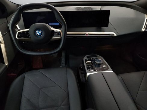 Used 2025 BMW iX xDrive50 image 22