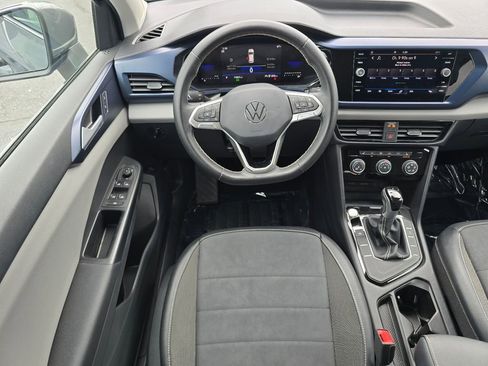Used 2023 Volkswagen Taos SE w/ Black Wheel Package FWD image 29