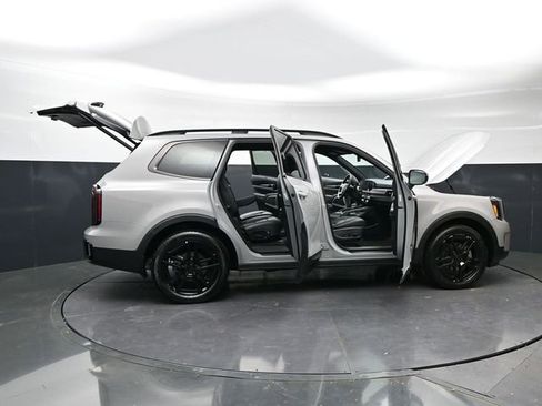 Used 2025 Kia Telluride EX X-Line AWD/4WD image 41
