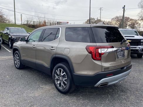 Used 2023 GMC Acadia SLE image 4