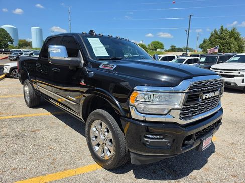 Used 2024 RAM 2500 Limited AWD/4WD image 3