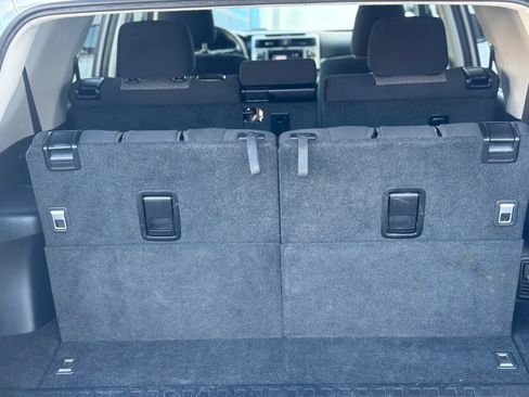 Used 2018 Toyota 4Runner SR5 AWD/4WD image 16
