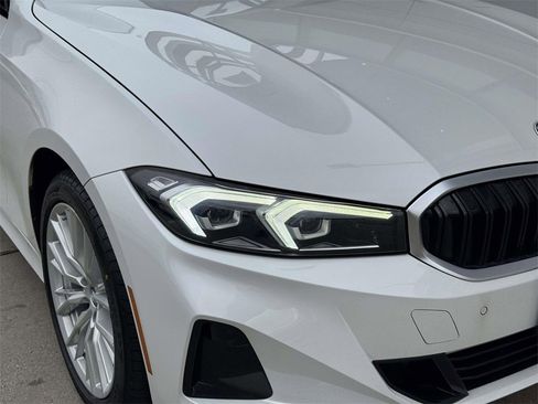 Certified 2023 BMW 330i xDrive 330i xDrive w/ Premium Package image 9