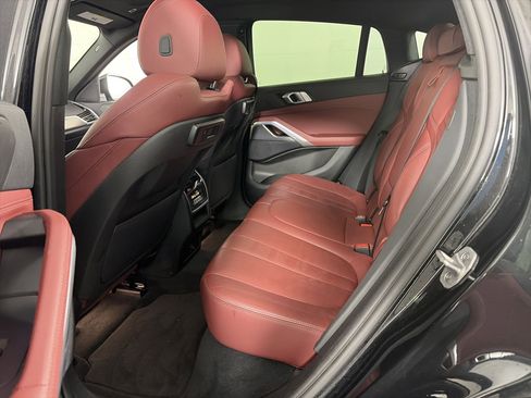 Used 2021 BMW X6 xDrive40i w/ M Sport Package image 11