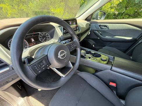 Used 2023 Nissan Rogue S AWD/4WD image 41