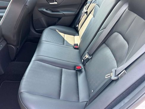 New 2027 Nissan Sentra SR w/ SR Premium Package FWD image 17