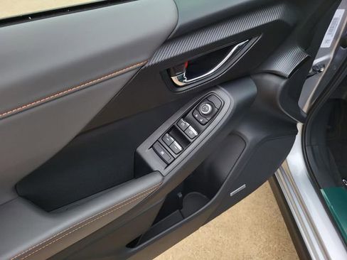 New 2025 Subaru Crosstrek 2.5i Limited w/ Crosstrek Mirror Package image 10