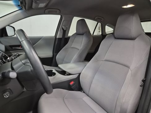 Used 2023 Toyota Venza LE image 21